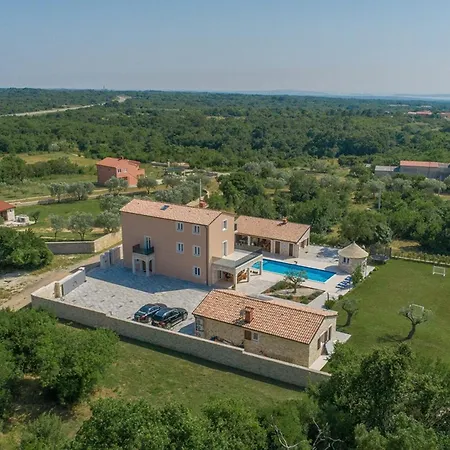 Villa Stone Luxury Gajana