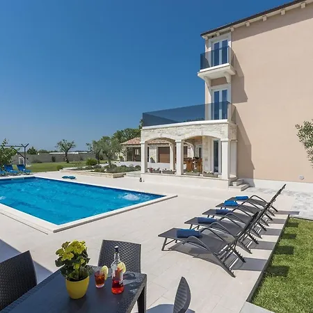 Stone Luxury Villa Gajana