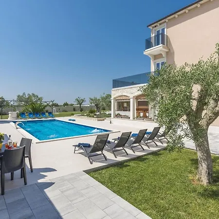 Stone Luxury Villa Gajana