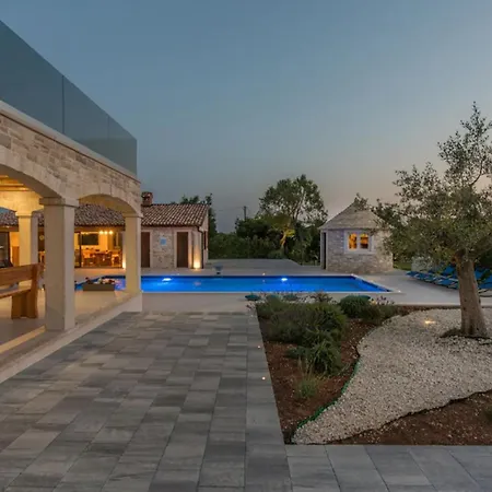 Stone Luxury Villa *