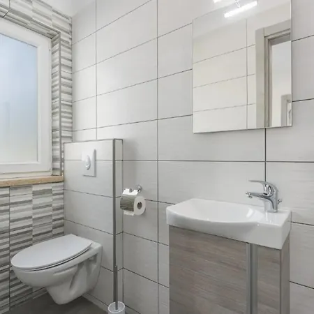 Stone Luxury Gajana