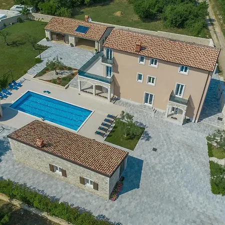 Stone Luxury Gajana